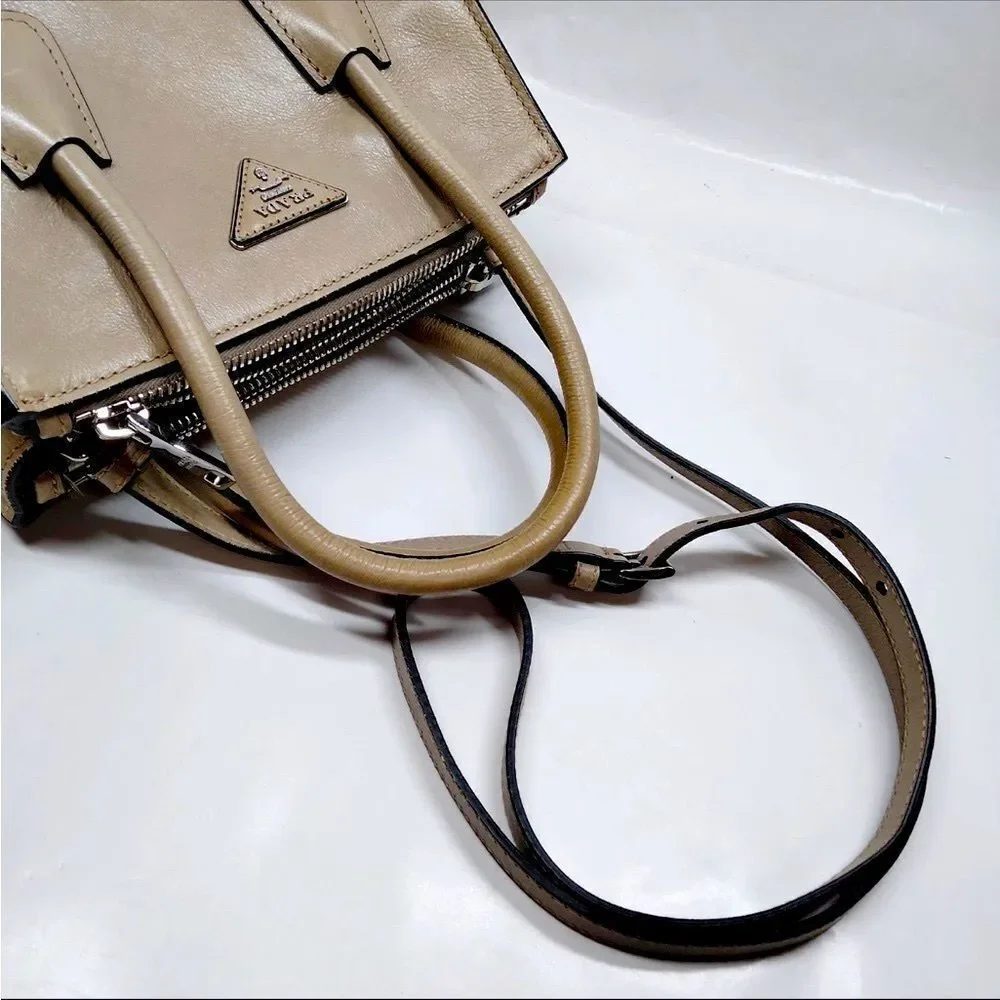 Auth PRADA Glacé Tan Calf Twin Pocket City 2way Tote Bag Satchel w/Strap